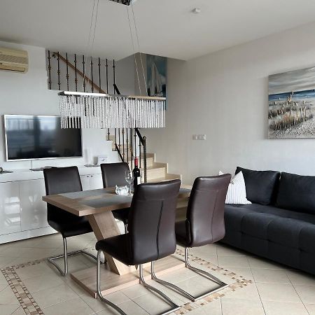 Maj Premium Apartment 4 Sterne - Neu Renoviert 波雷奇 外观 照片