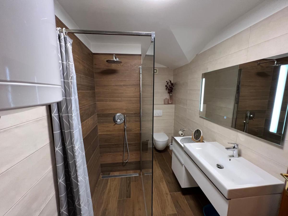 Maj Premium Apartment 4 Sterne - Neu Renoviert 波雷奇 外观 照片